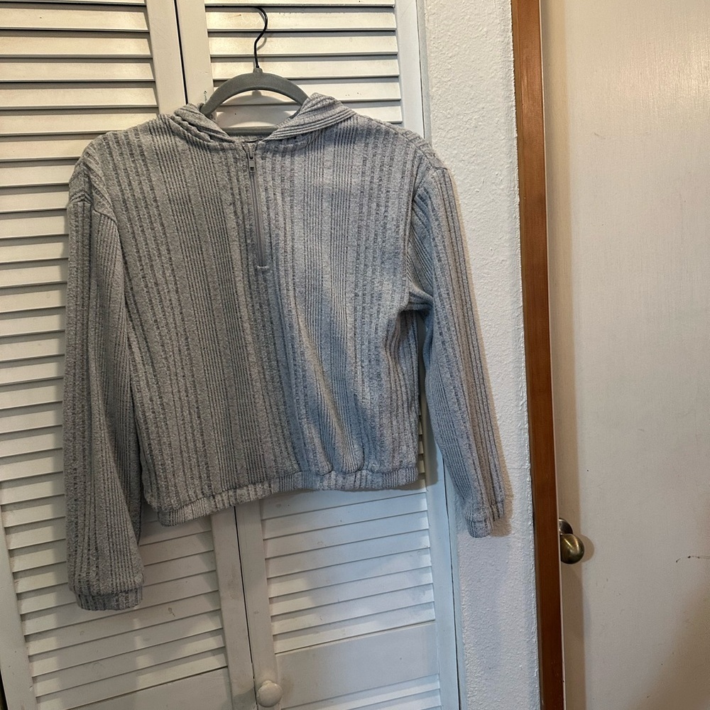 Gray Ribbed Knit Hoodie